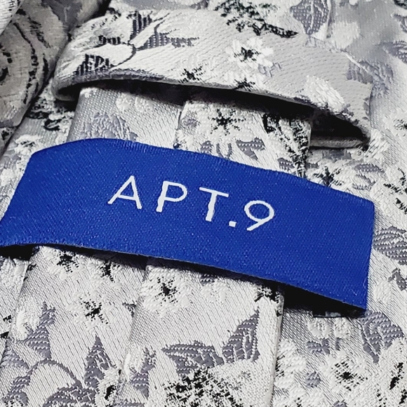 Apt 9 Necktie Silver Floral Pattern Men's Neck Tie Jacquard Fabric 58x2.75" - Picture 3 of 5